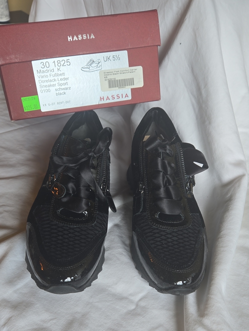 *New, Unworn* Women's  Hassia Black Madrid Fashion Sneakers
